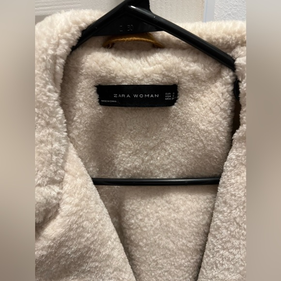 Zara Jacket - Picture 3 of 3